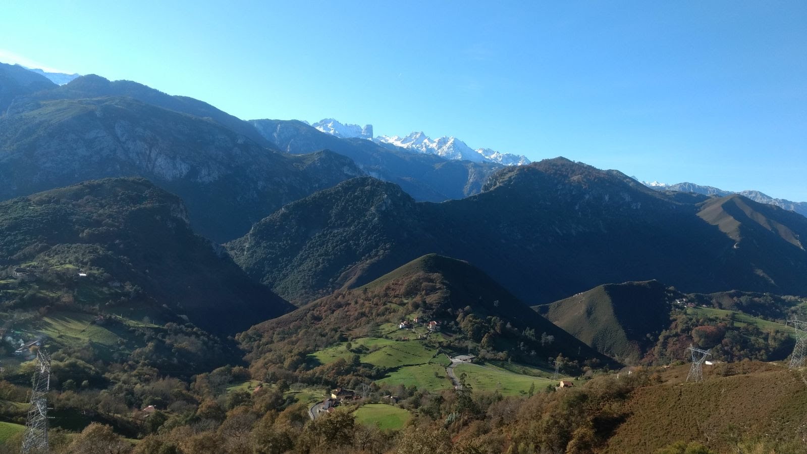 Casas de Los Picos - paisaje naturaleza picos de europa